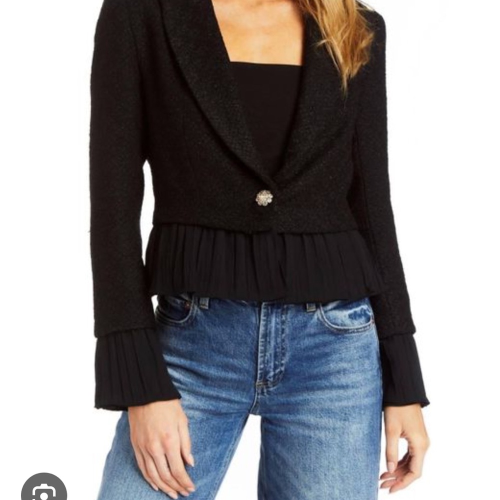 Drew Madilyn blazer. New with tags. Gorgeous. Size large
